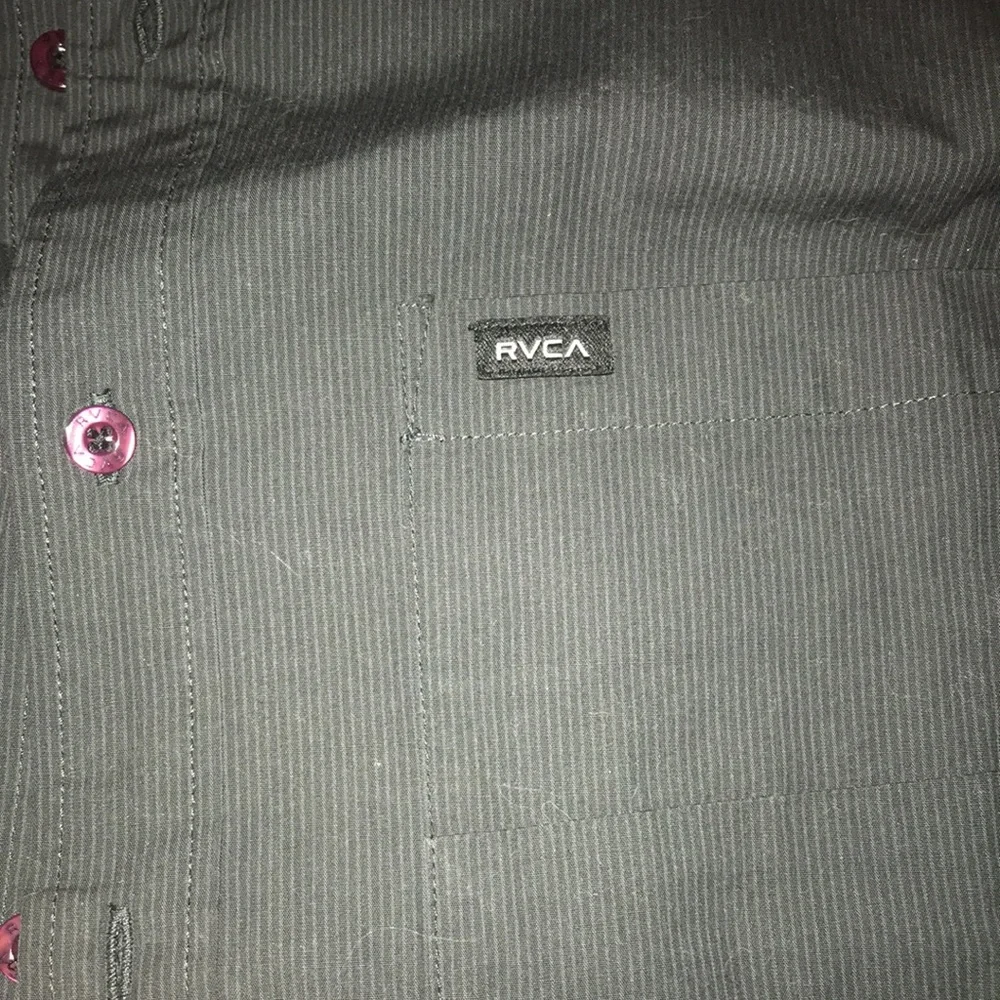 Rvca button down - Picture 2 of 4